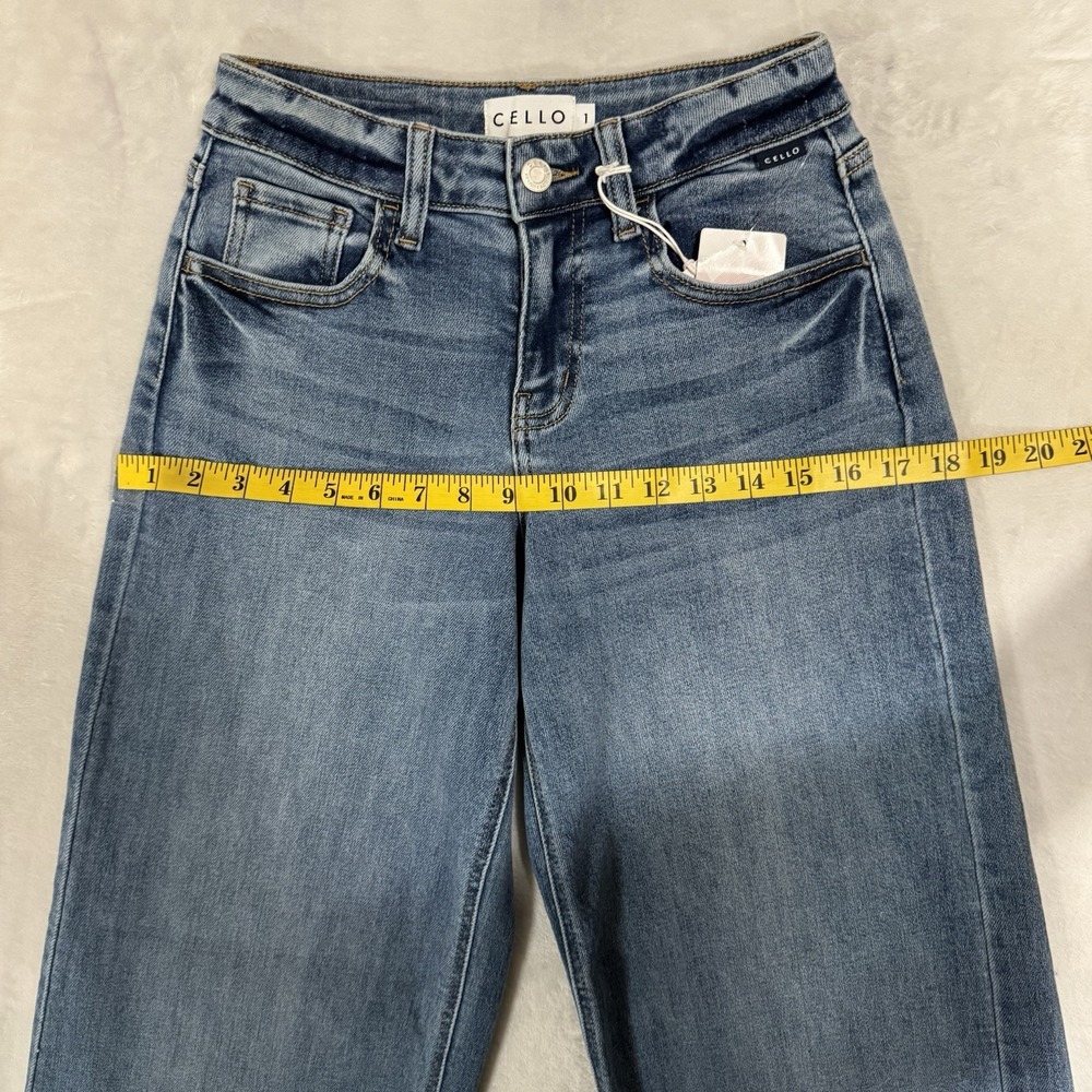 NWT Cello Low Rise Wide Leg Jeans Size 1 24 Stretch Skater Baggy Y2K Streetwear - Picture 11 of 15